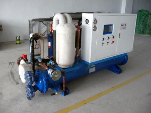 水冷低溫冷水機.jpg
